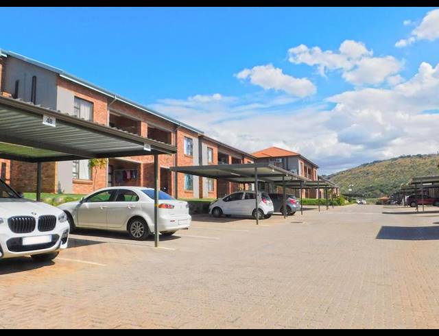 2 BEDROOM APARTMENT FOR SALE IN WILGEHEUWEL